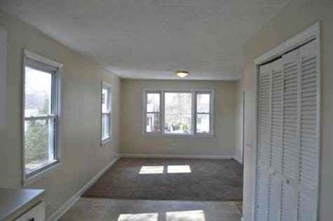 174 Edgewood Cir - Photo 3 of 6
