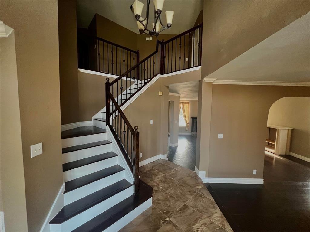 759 Monticello Cir - Photo 4 of 28