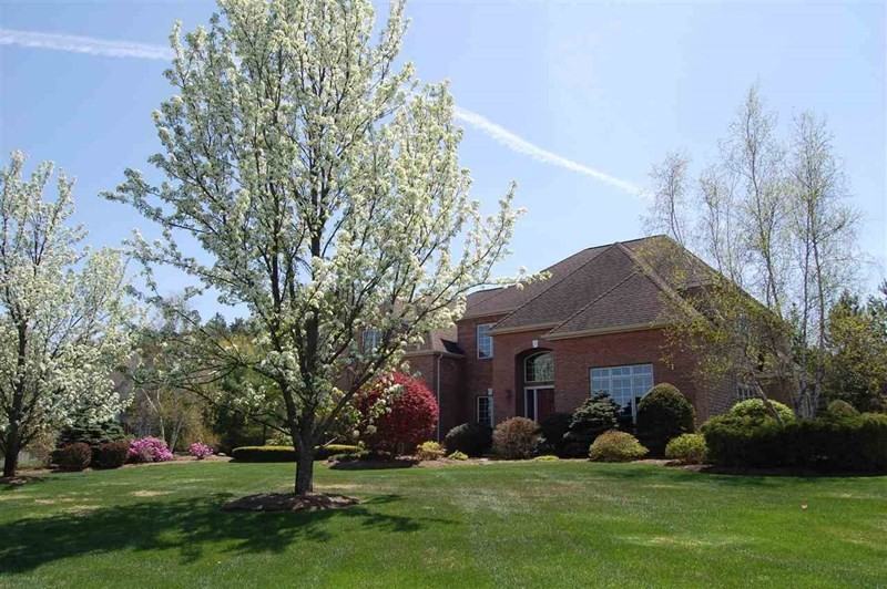 508 Windsor Ct - Photo 2 of 8
