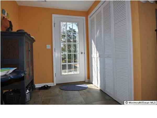 429 Euclid Ave - Photo 3 of 6