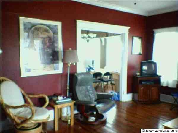 110 11th Ave #1stFL - Photo 2 of 4