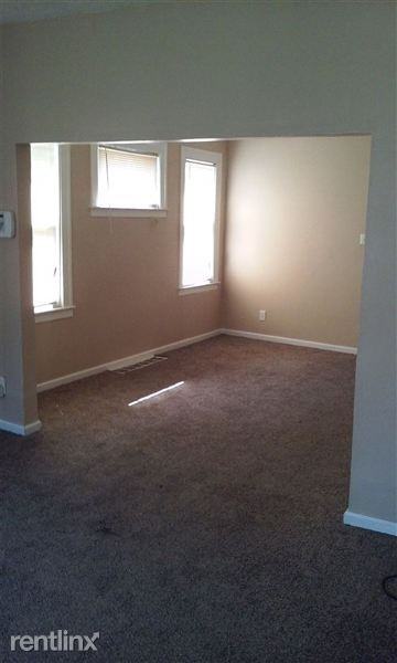 13331 Strathmoor St - Photo 2 of 10