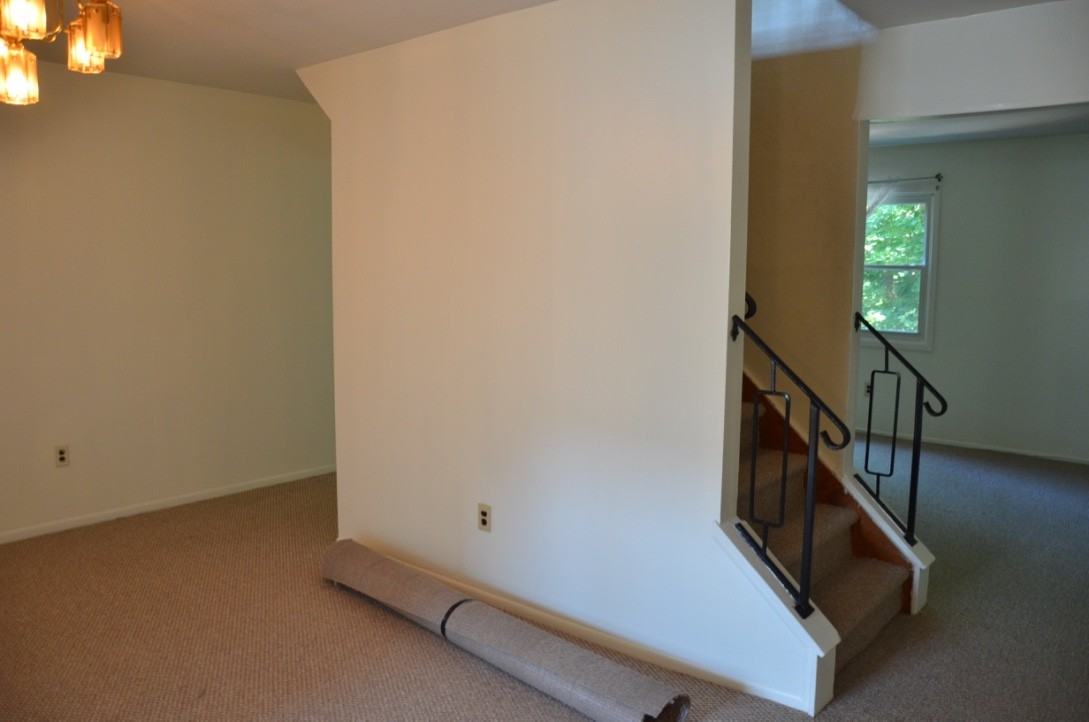 62 Halgren Crescent - Photo 2 of 20