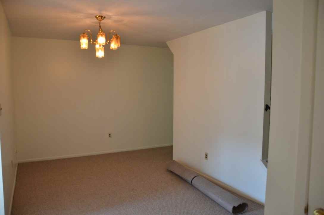 62 Halgren Crescent - Photo 3 of 20