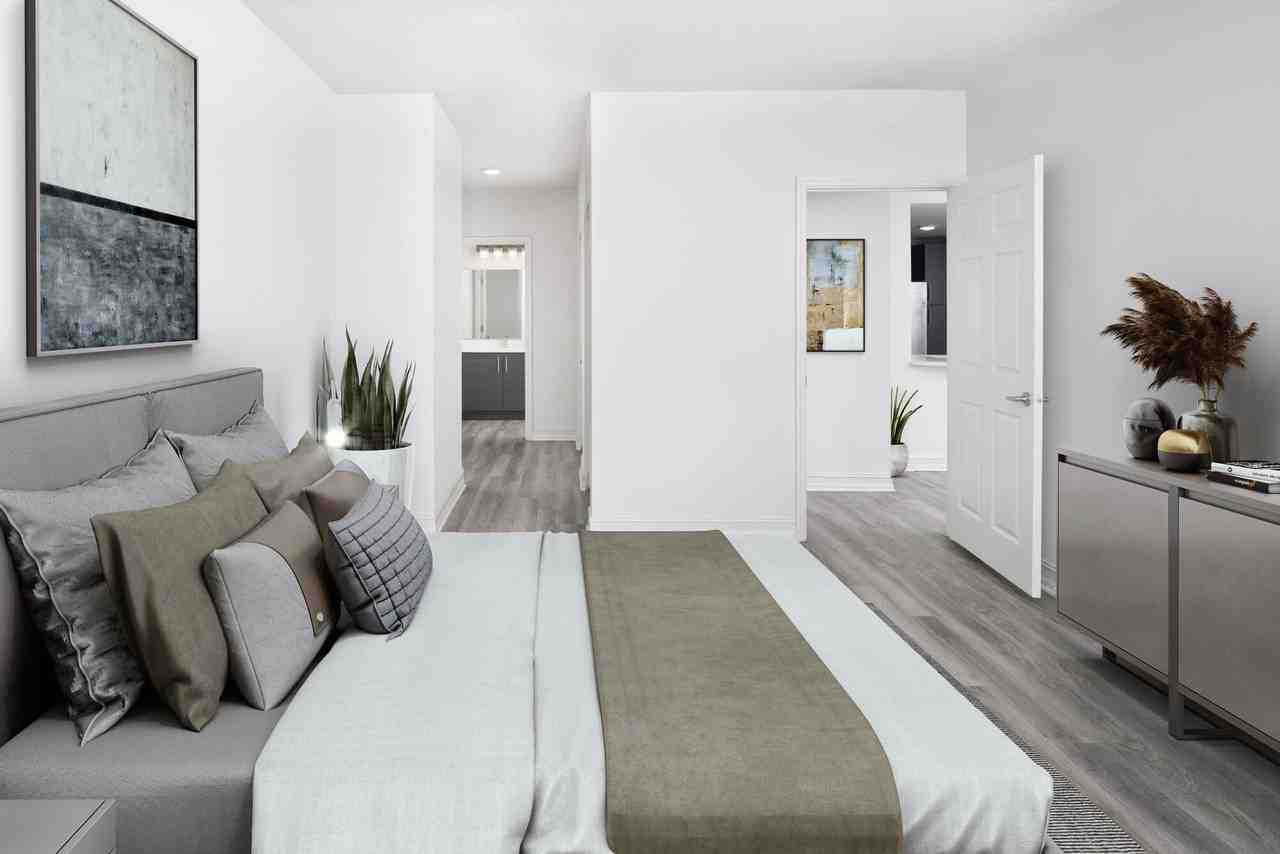 Camden Brickell - Photo 3 of 37