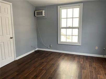 211 Belleville - Photo 2 of 5