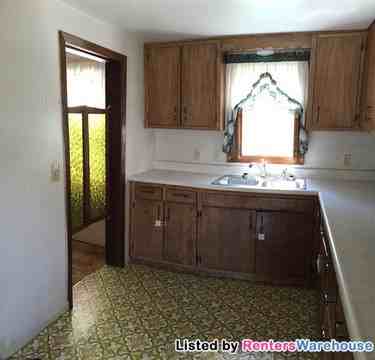 324 W Darwin St - Photo 2 of 13