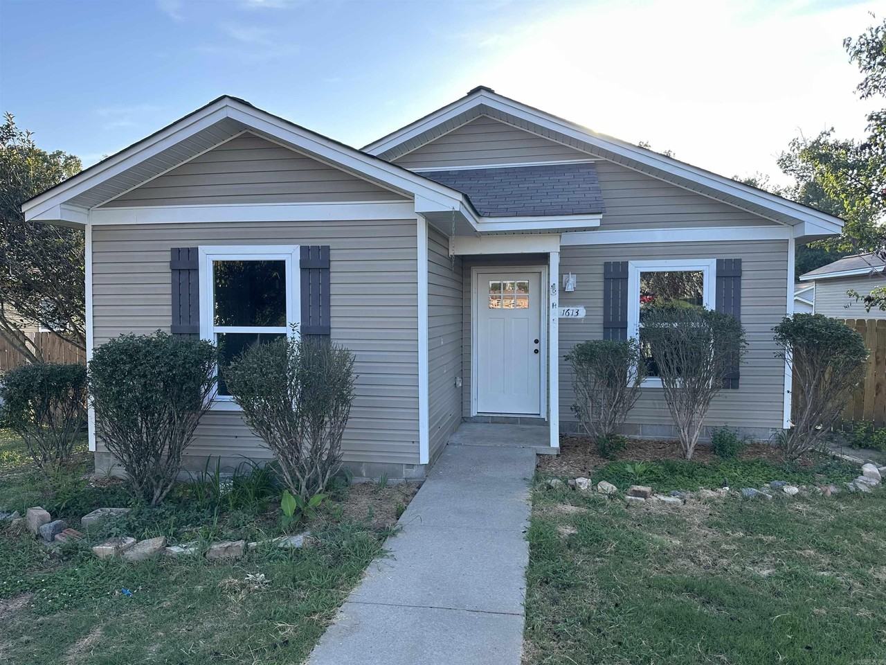 1613 Hope Ln, Benton, AR 72015 4 Bedroom House for 1,395/month Zumper