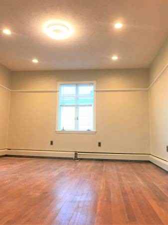 19 Royal St #2 - Photo 3 of 4