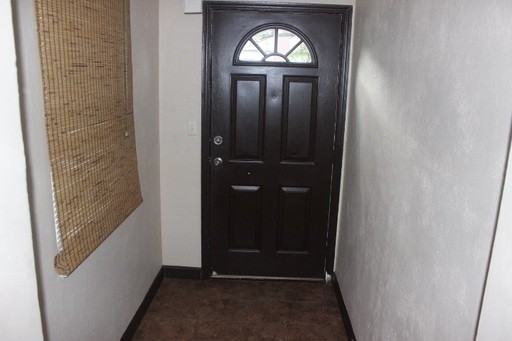 4630 Grace St N - Photo 3 of 17