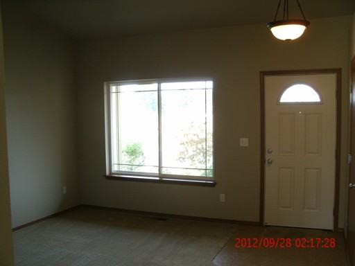 439 Stadium Loop - Photo 2 of 14