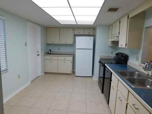 4520 Suntree Blvd - Photo 2 of 13