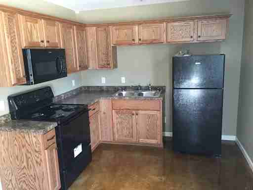 908 N 11th St - Photo 2 of 9