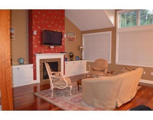 11 Country Club Rd #11 - Photo 3 of 13