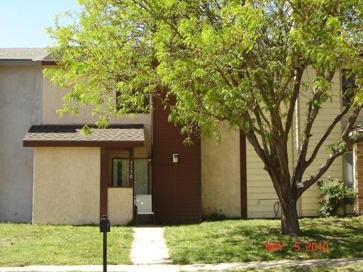 3730 86th Dr - Photo 2 of 11