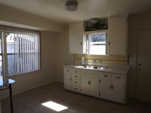 6543 Downey Ave - Photo 2 of 6