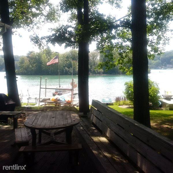 4763 Lakeshore Blvd - Photo 3 of 10