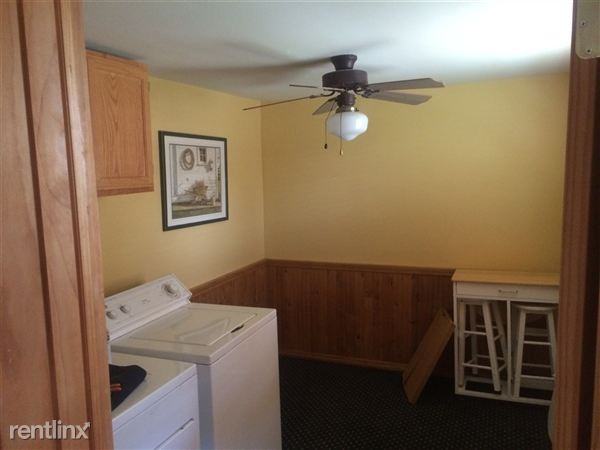 5419 Pointe Dr - Photo 3 of 9