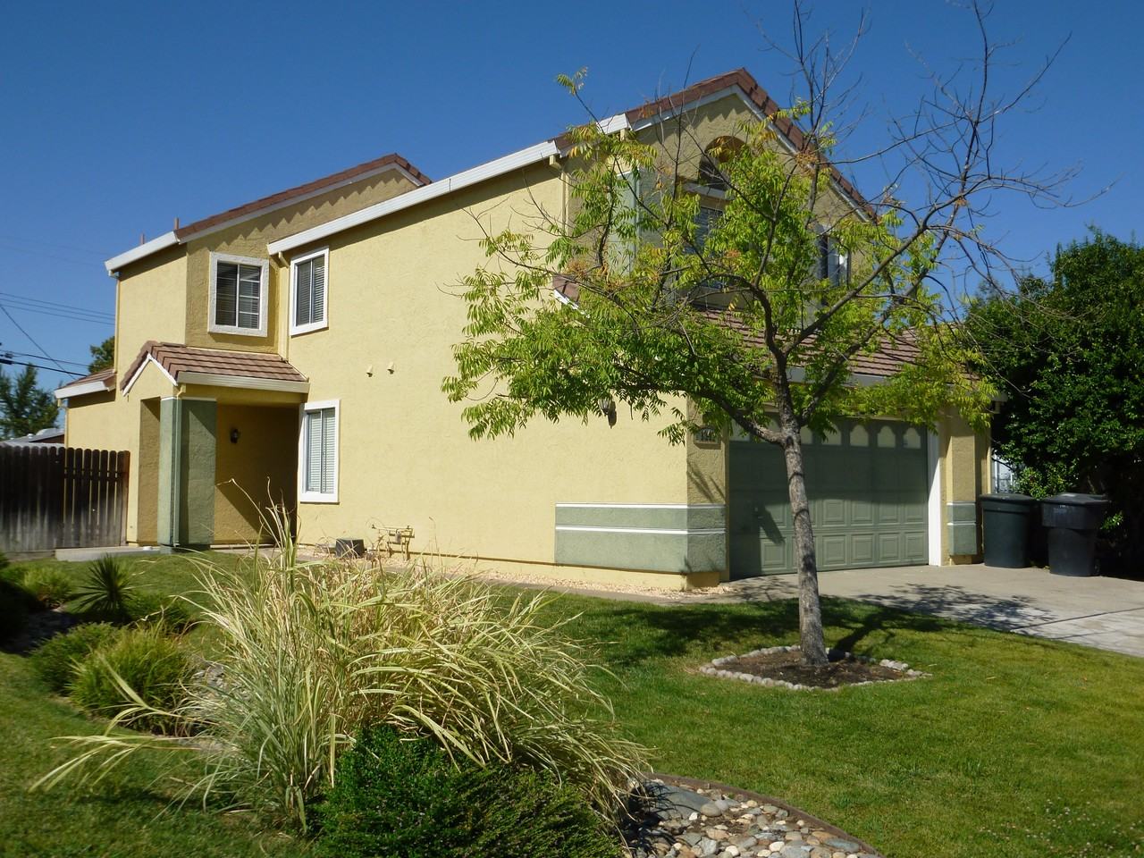 1347 Trevor Ct - Photo 3 of 10