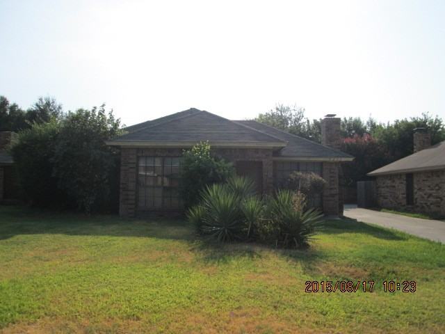 5211 Wild Horse Ct - Photo 2 of 9