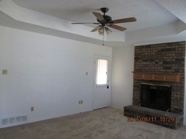 5211 Wild Horse Ct - Photo 3 of 9