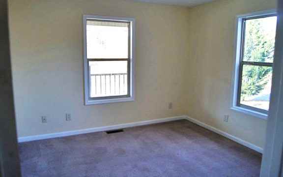 4 Hampton Way - Photo 2 of 10