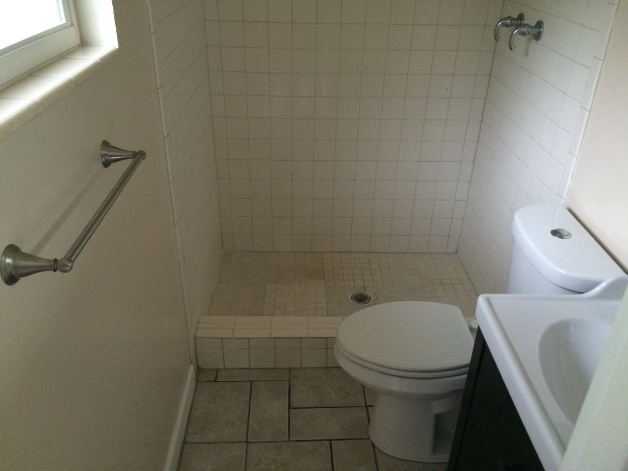 1308 NW 39th Terrace - Photo 3 of 10