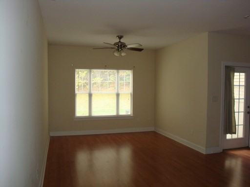 116 Sherman Oaks - Photo 2 of 20