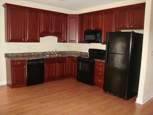 116 Sherman Oaks - Photo 3 of 20