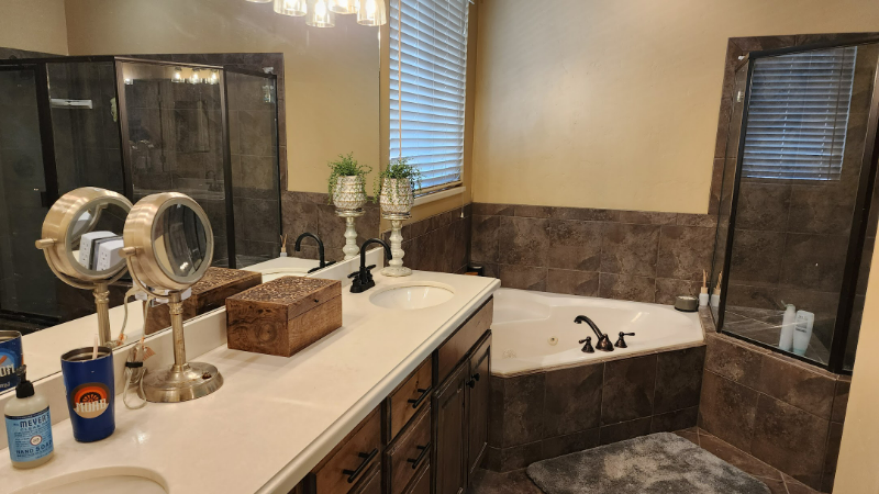 918 S Crescent Way - Photo 2 of 14