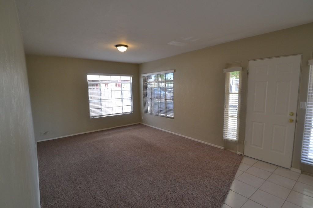 530 W 1st St - Photo 2 of 8