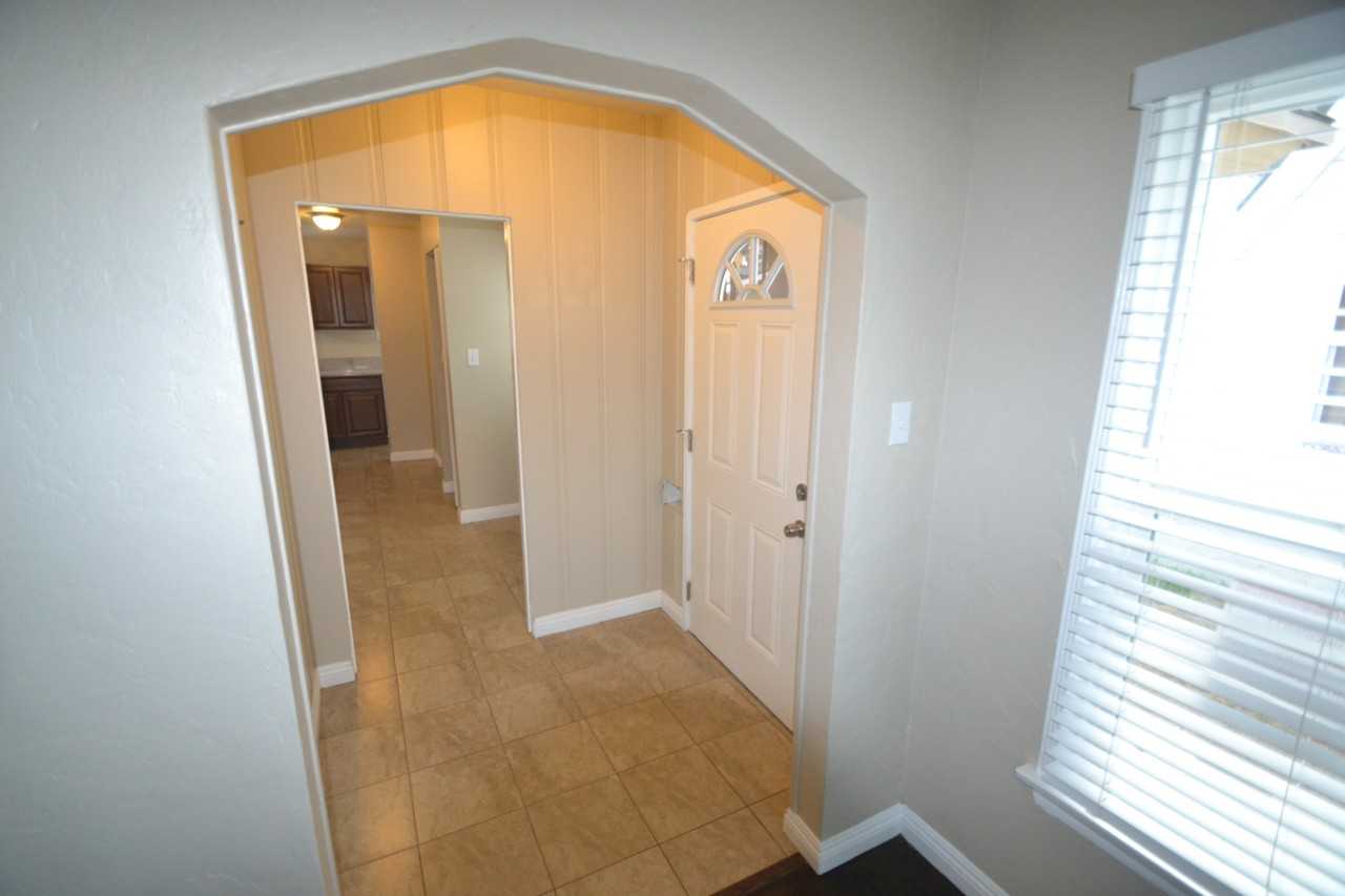 3677 Agnes Ave - Photo 2 of 11