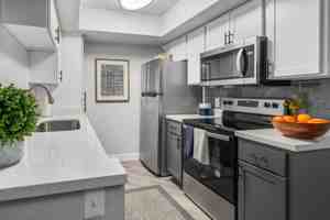 featured image of 5959 W Greenway Rd