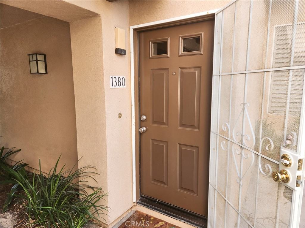 1380 S Country Glen Way - Photo 3 of 14