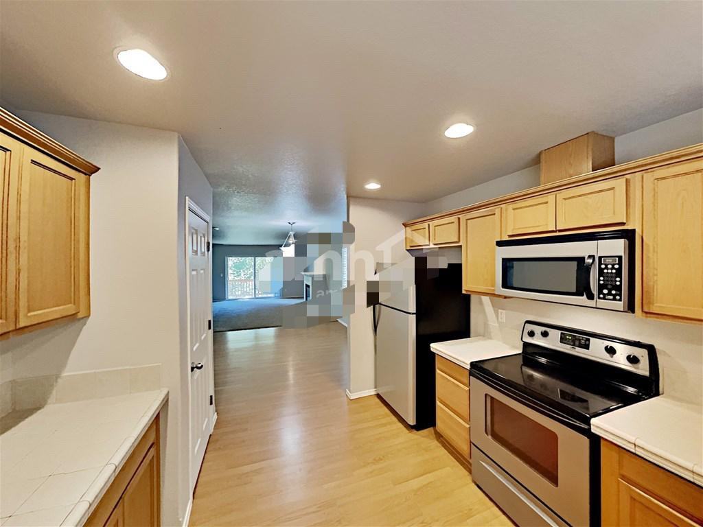 38679 Dubarko Rd - Photo 3 of 15
