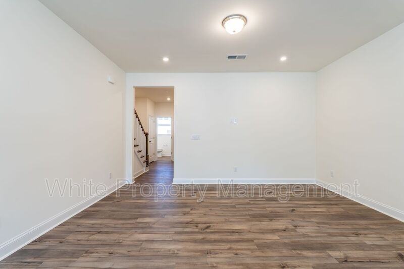 1556 Cedar Tree Dr - Photo 6 of 27