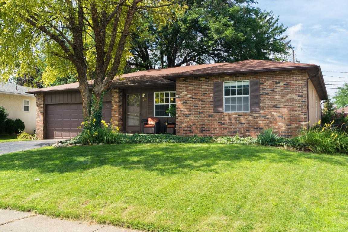 1274 Denbigh Dr - Photo 2 of 11
