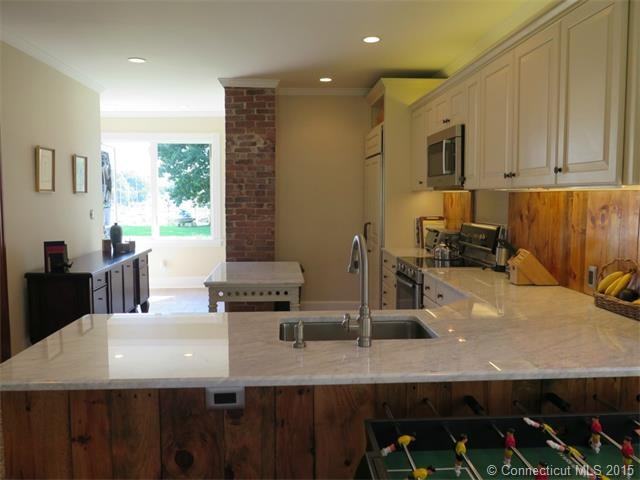 36 Rogers Ave - Photo 2 of 25