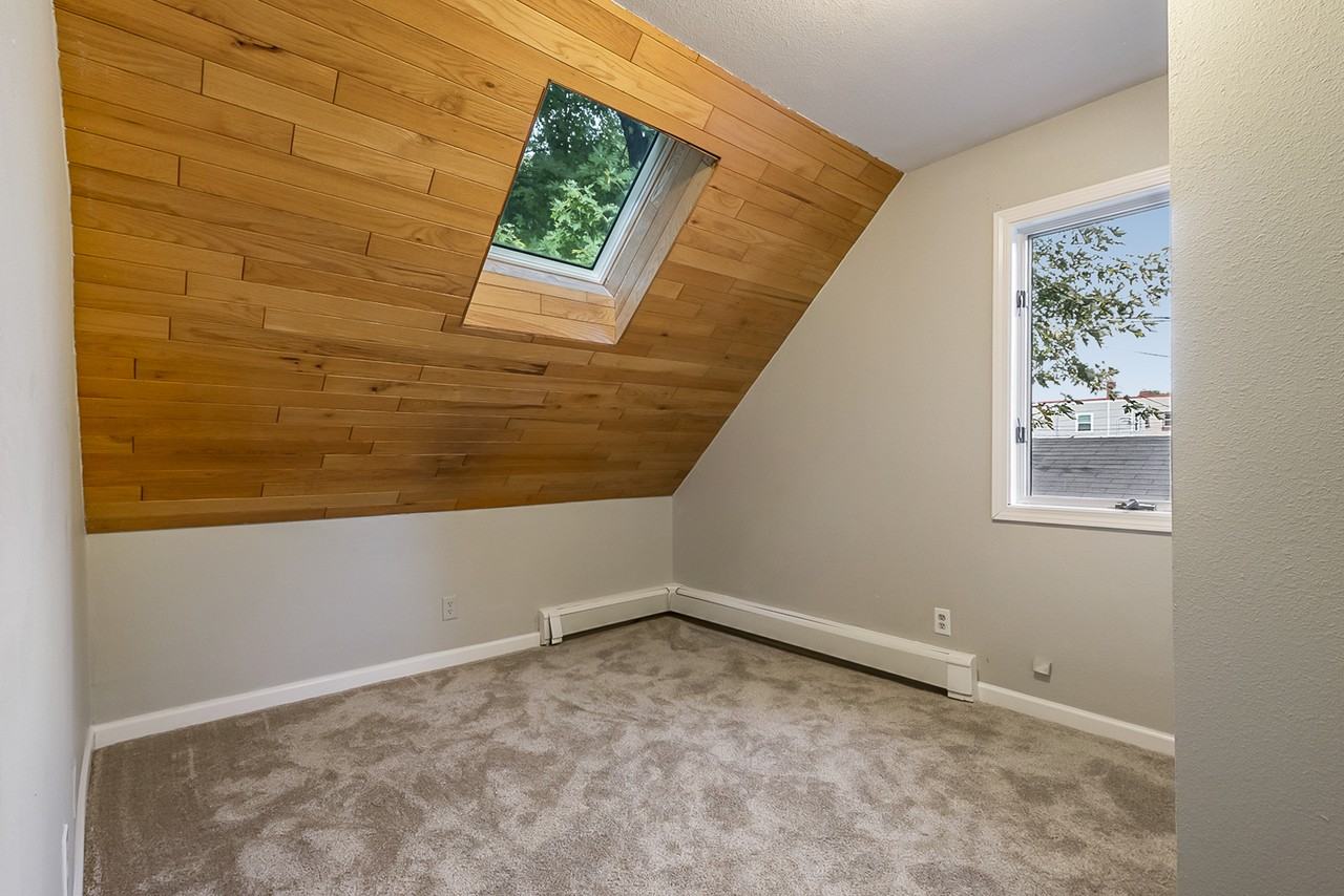 2045 Carroll Ave #2045 - Photo 7 of 8