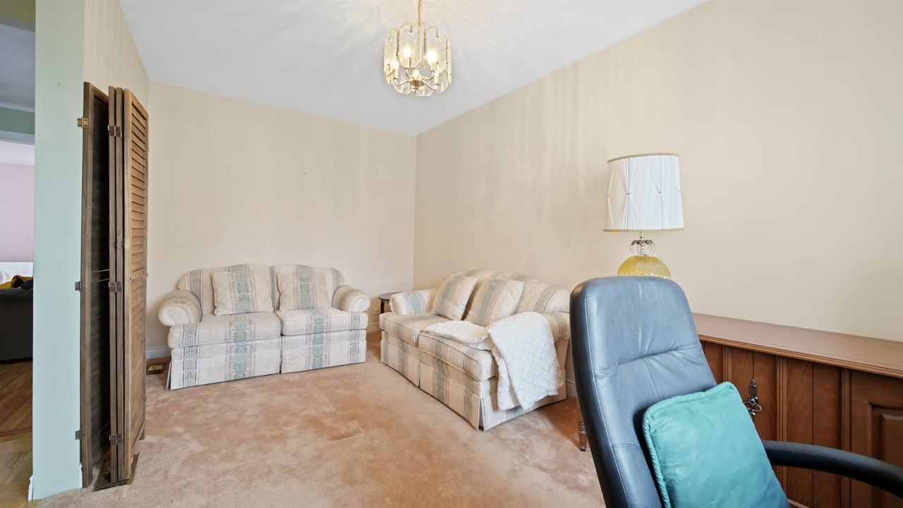 7 Avalon St #1 - Photo 2 of 12