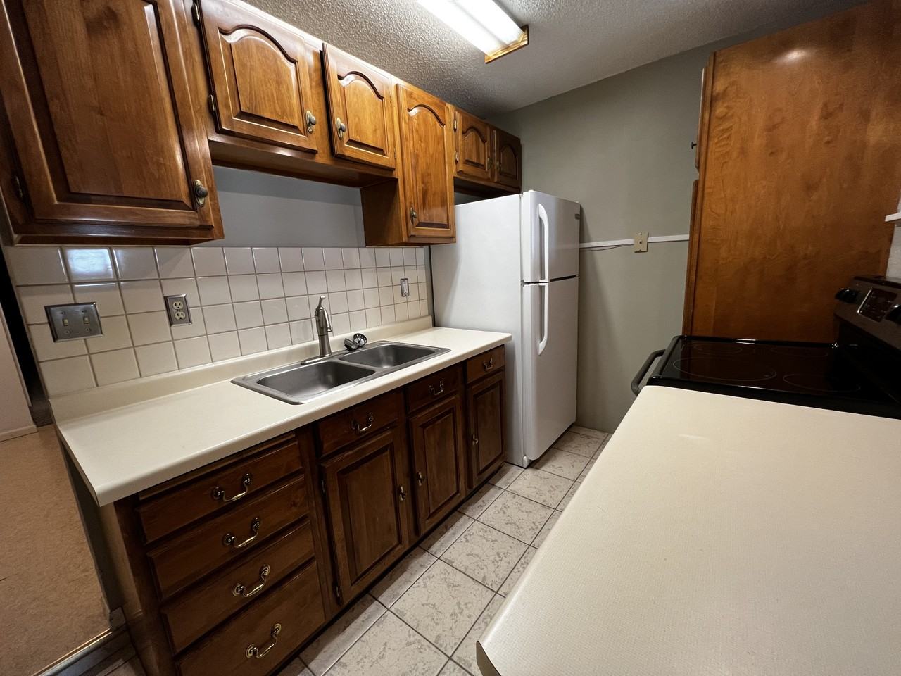 218 E 3rd St #218 - Photo 2 of 11