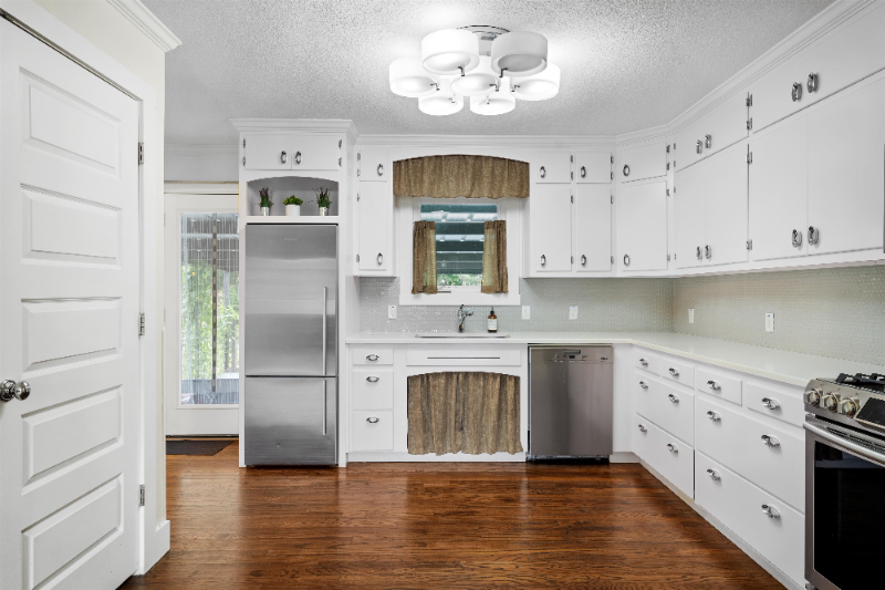 1113 N New Rd - Photo 7 of 12