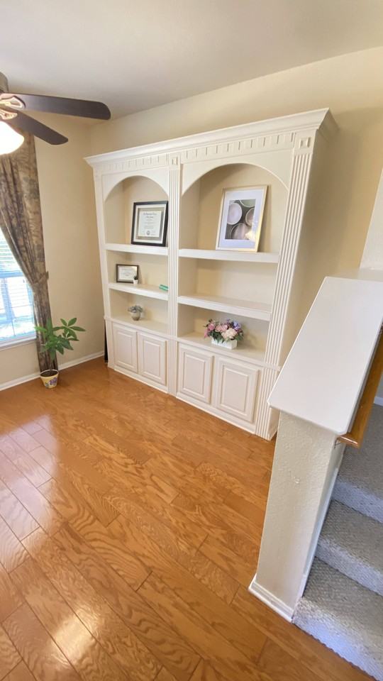 1005 Mesquite Hollow Place - Photo 2 of 13