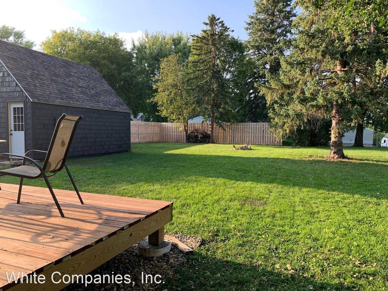 234 4th St N - Photo 3 of 22