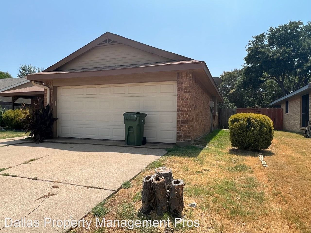 400 Kalmia Dr - Photo 2 of 34