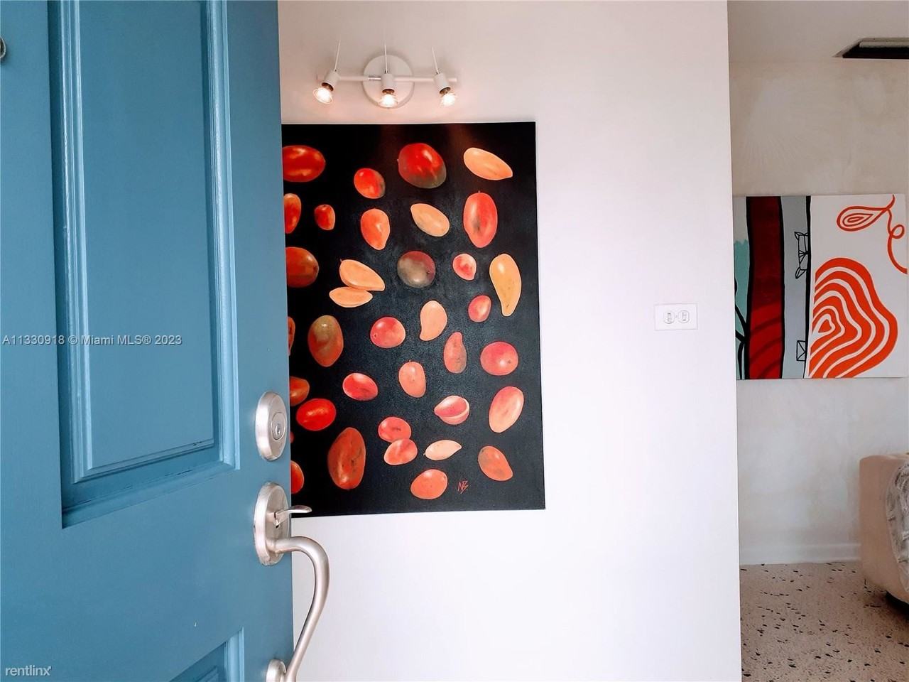 1825 Sw 19th St - Photo 2 of 24