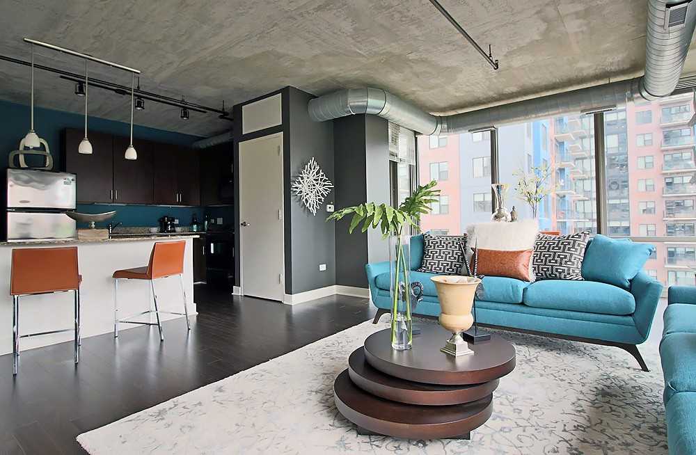 900 S Clark St #2-2 - Photo 2 of 31