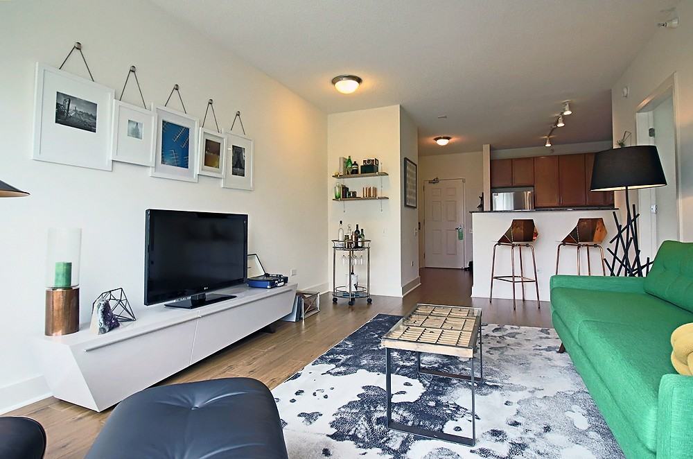 900 S Clark St #1-1 - Photo 2 of 31