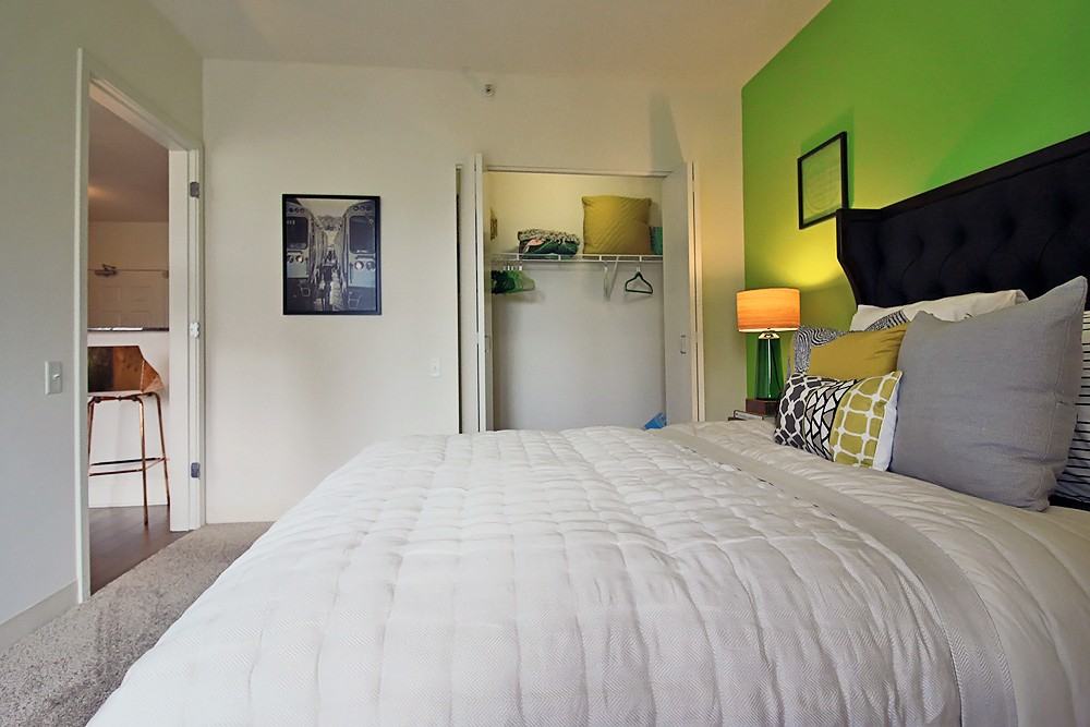 900 S Clark St #1-1 - Photo 5 of 31