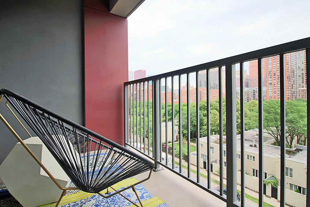 900 S Clark St #1-1 - Photo 7 of 31